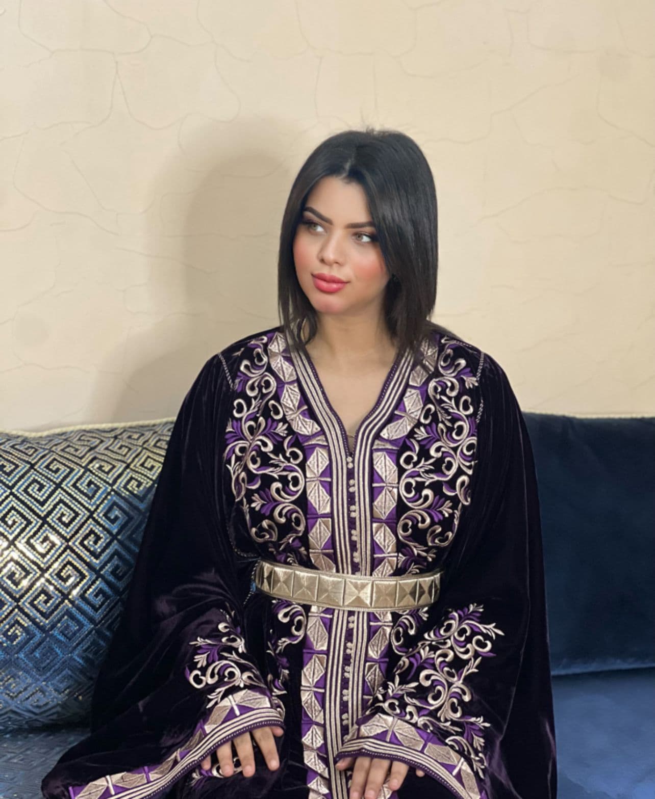 Kaftan of Velvet with Carving