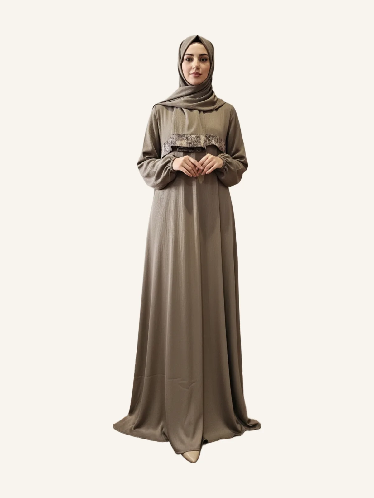 عباية ناعمة وبسيطة