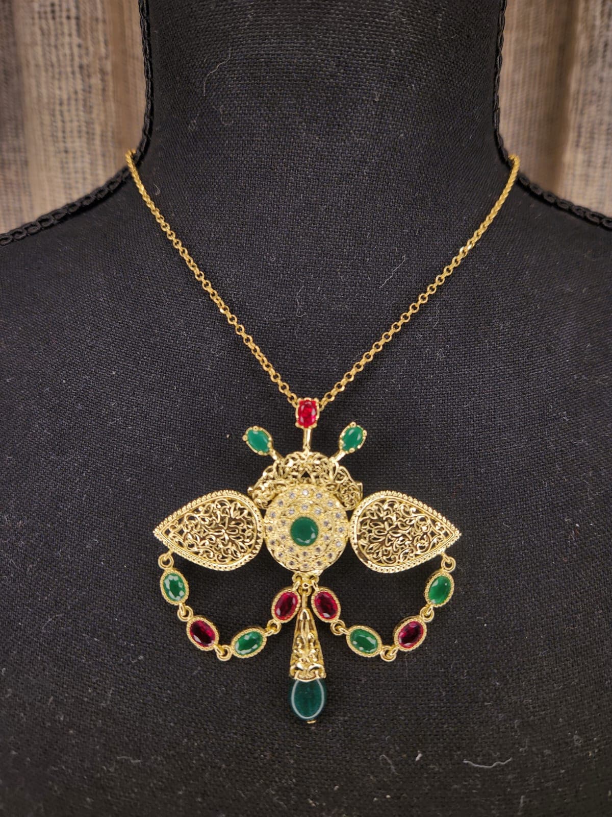 Broche / Collier Taous