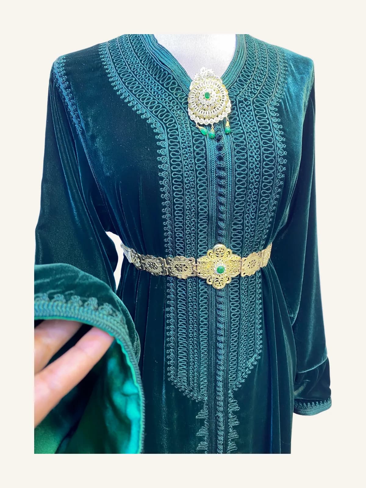Green Velvet, Royal Kaftan