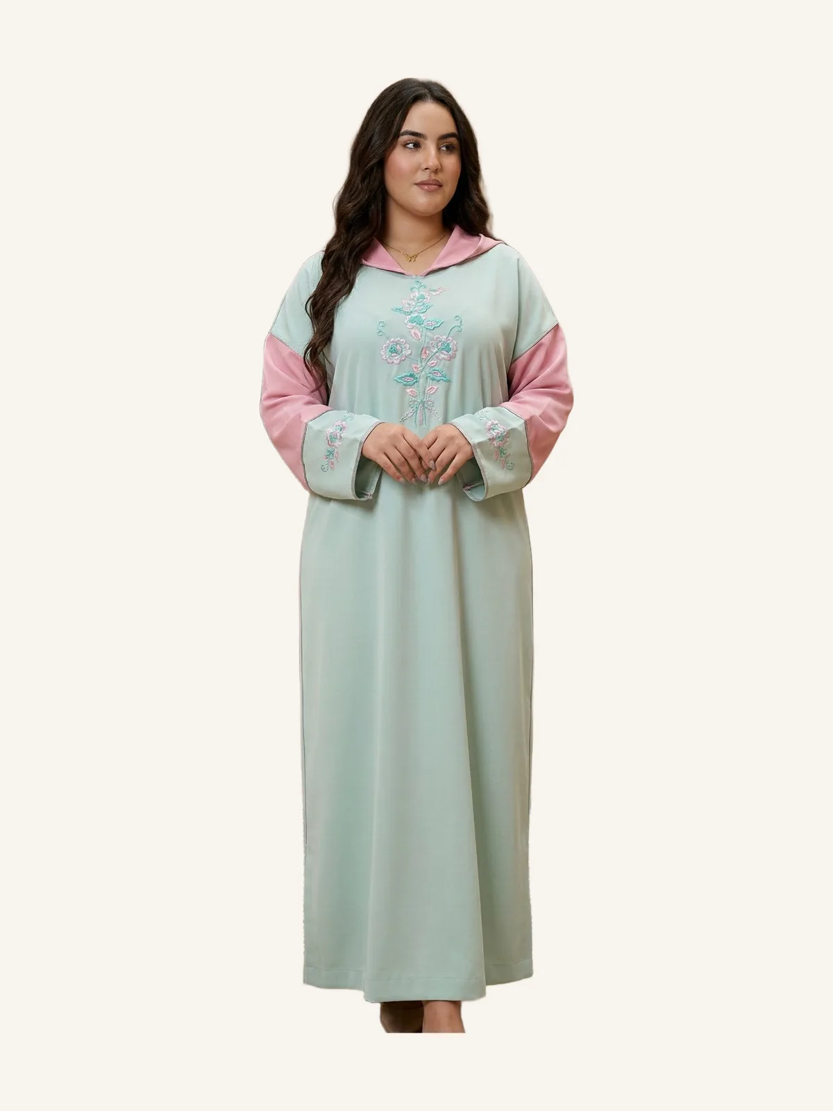 دجلابة مطرزة يدويا