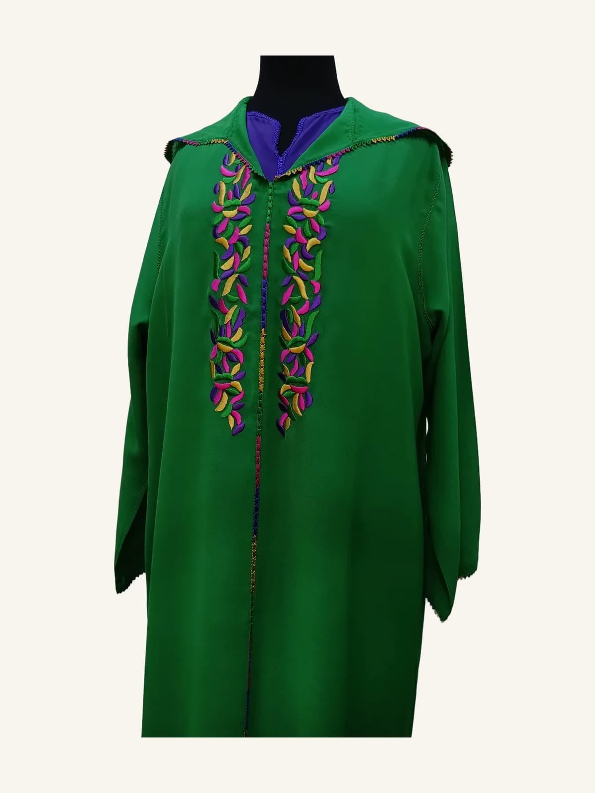 دجلابة مطرزة