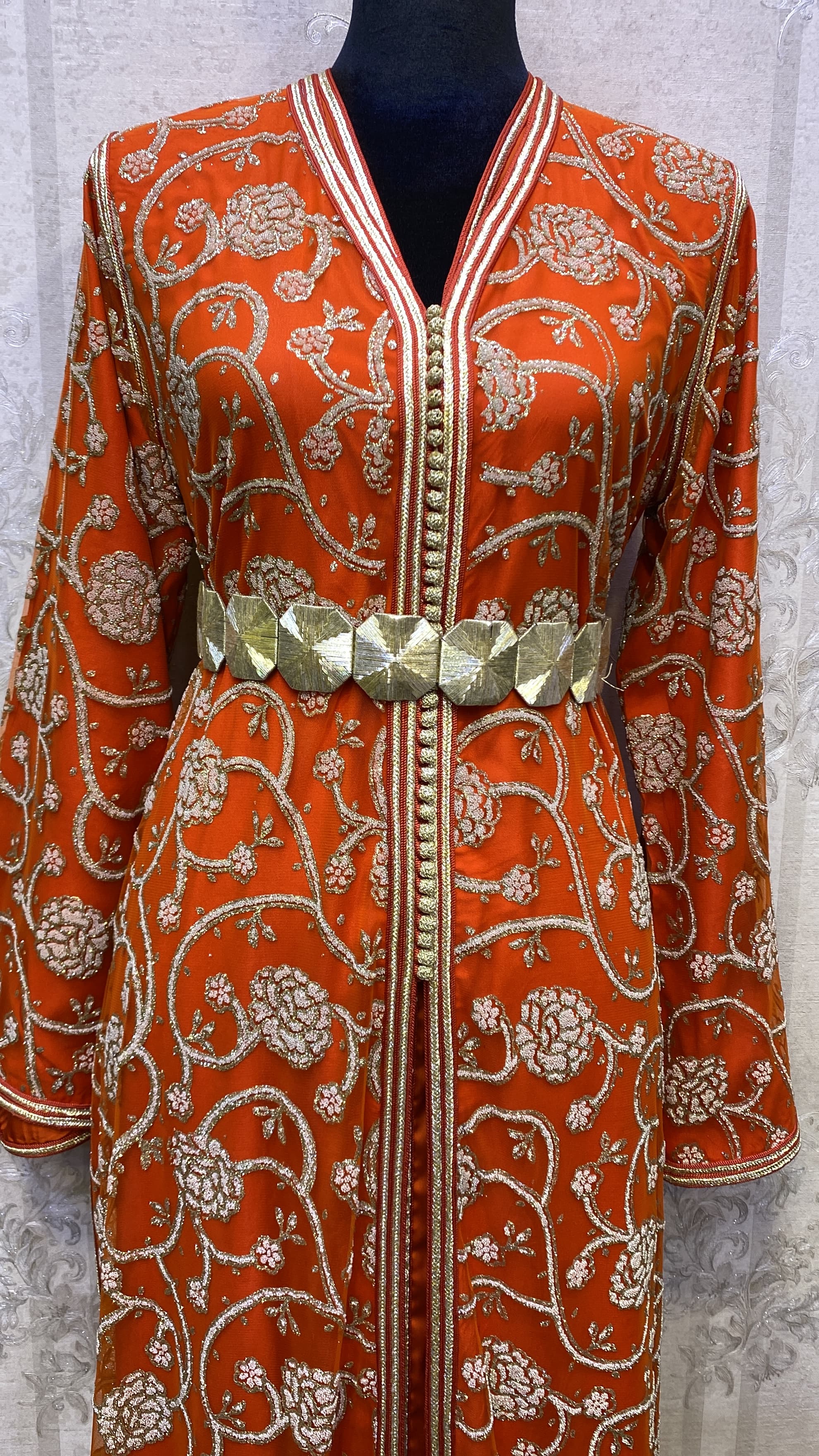 Orange Sarri Takchita